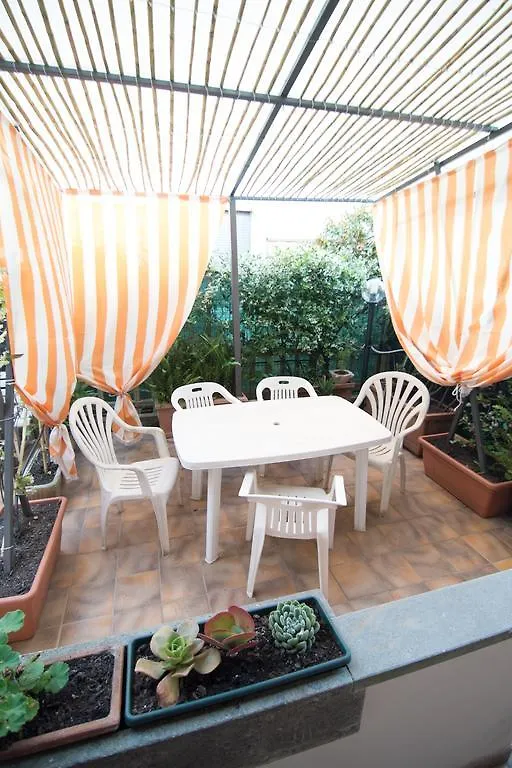 Holiday House Torre del Lago Torre del Lago Puccini 0*,